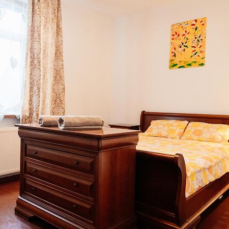 Maan Central Apartment Pet Friendly Location Braşov Exteriör bild