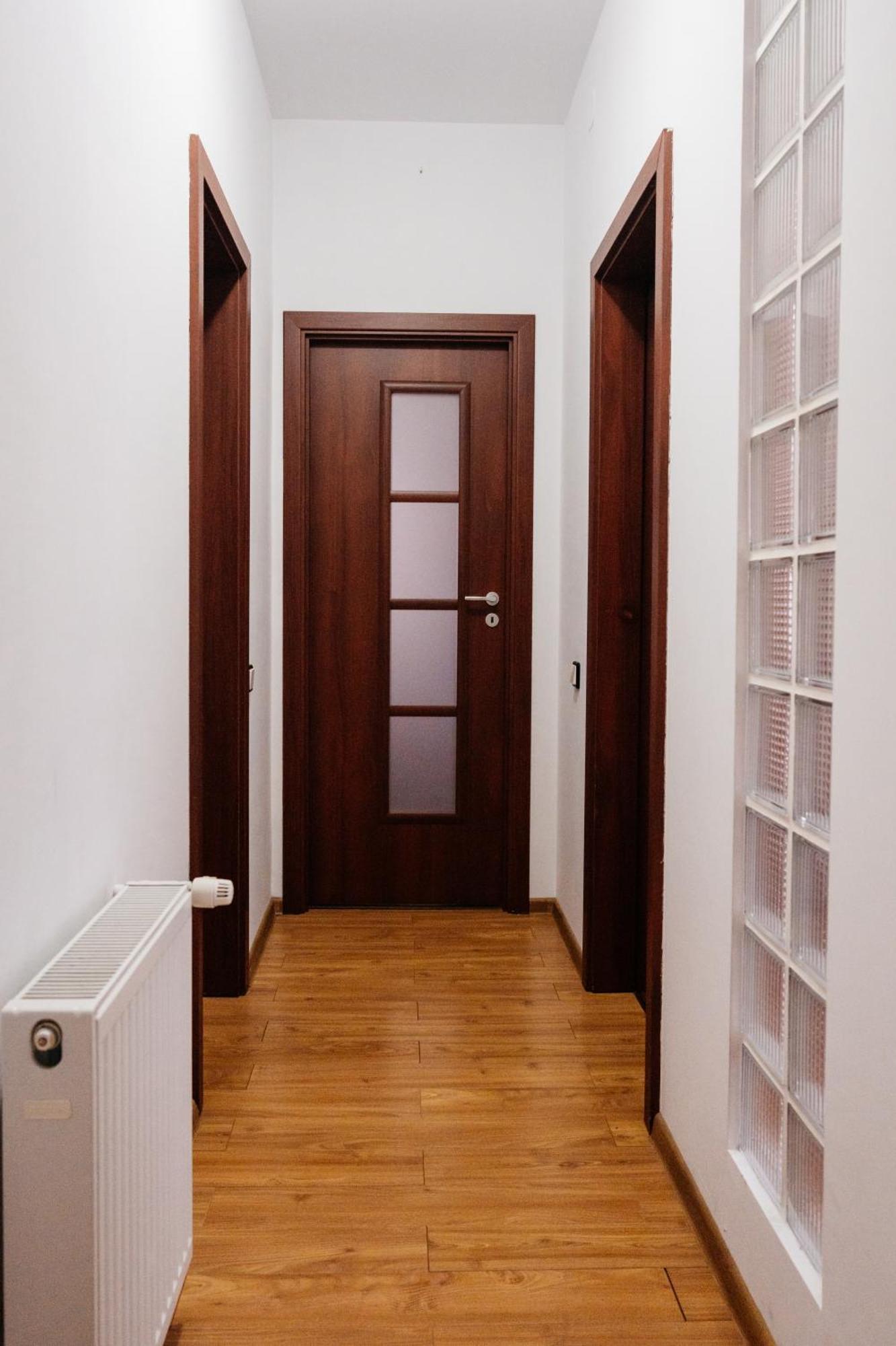 Maan Central Apartment Pet Friendly Location Braşov Exteriör bild