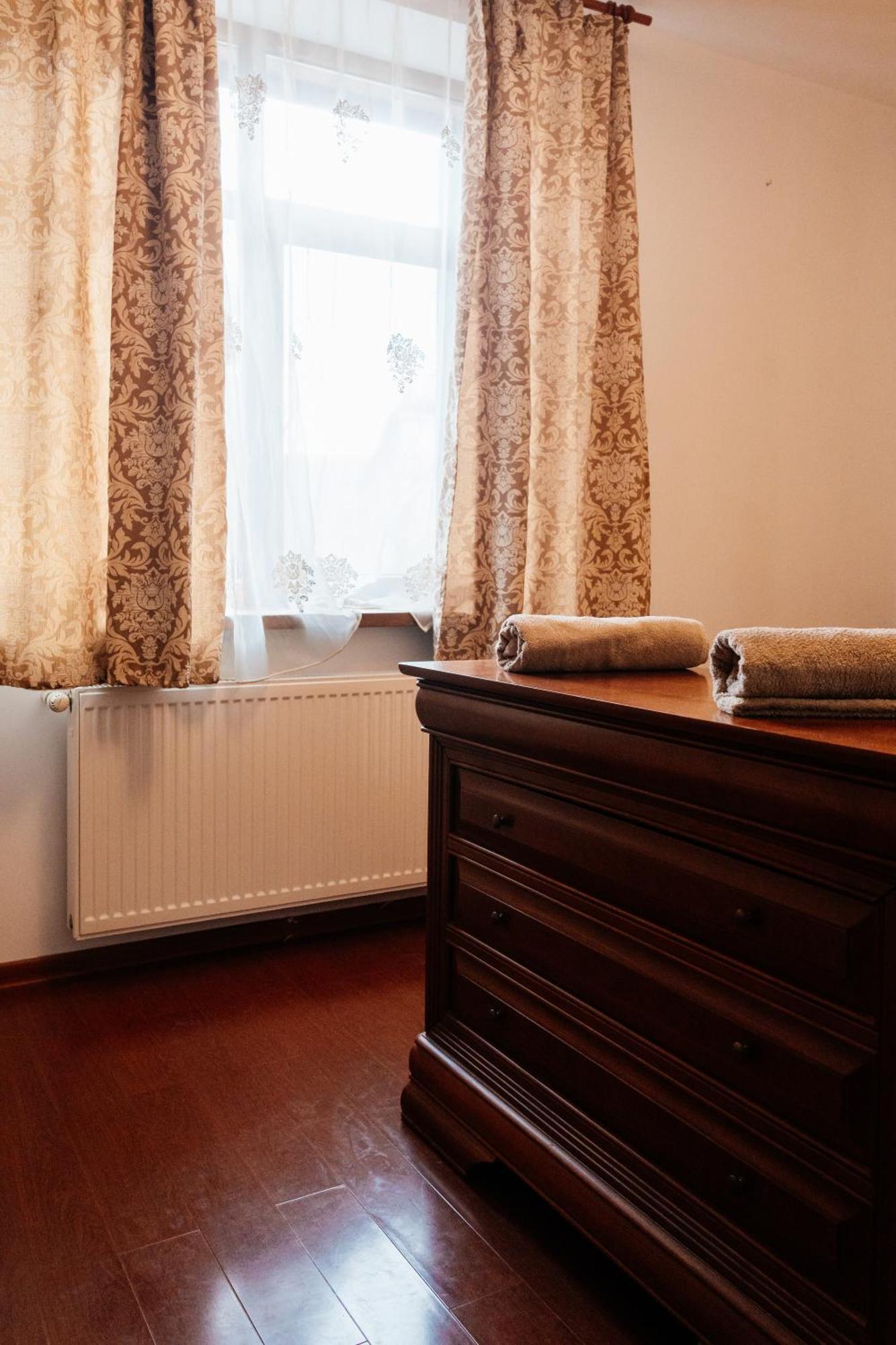 Maan Central Apartment Pet Friendly Location Braşov Exteriör bild