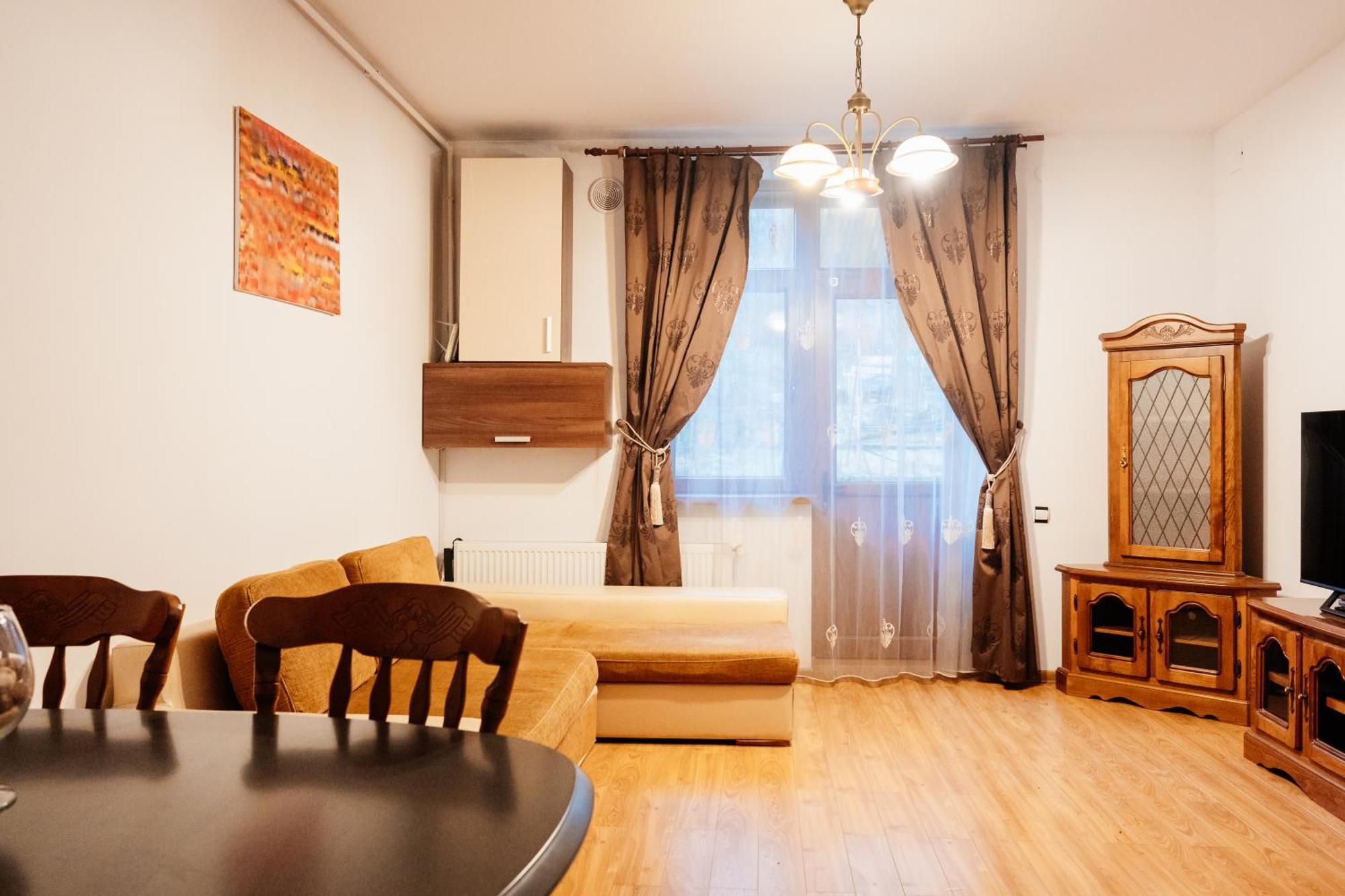 Maan Central Apartment Pet Friendly Location Braşov Exteriör bild